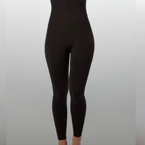 SPANX Extra High Waisted Look At Me Now Seamless Leggings